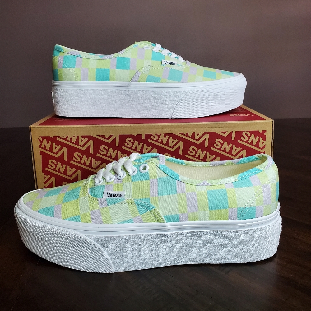 Vans Authentic Stacked Pastel Picnic Mixed Plaid Women 7, Men Size 5.5